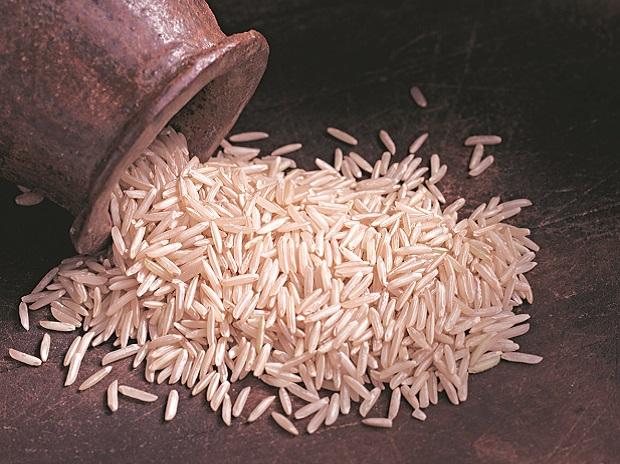 Featured image for "Rice export prices in India this week slipped to their lowest since December 2016 as a weaker rupee allowed exporters to cut rates amid climbing local supply from fresh crops."