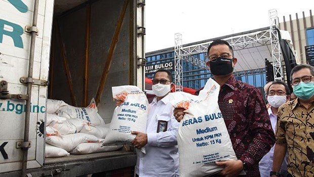 Featured image for "The State Logistics Agency (Bulog) of Indonesia on December 28 reported that the Southeast Asian nation did not import rice for the third year in a row."